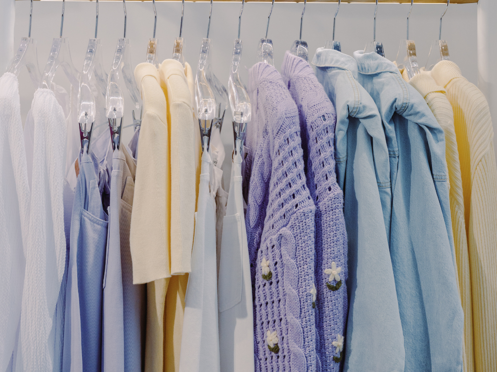 福山市/パーソナルカラー/16タイプ/エステ/似合う服を見つける3つのチェックポイント